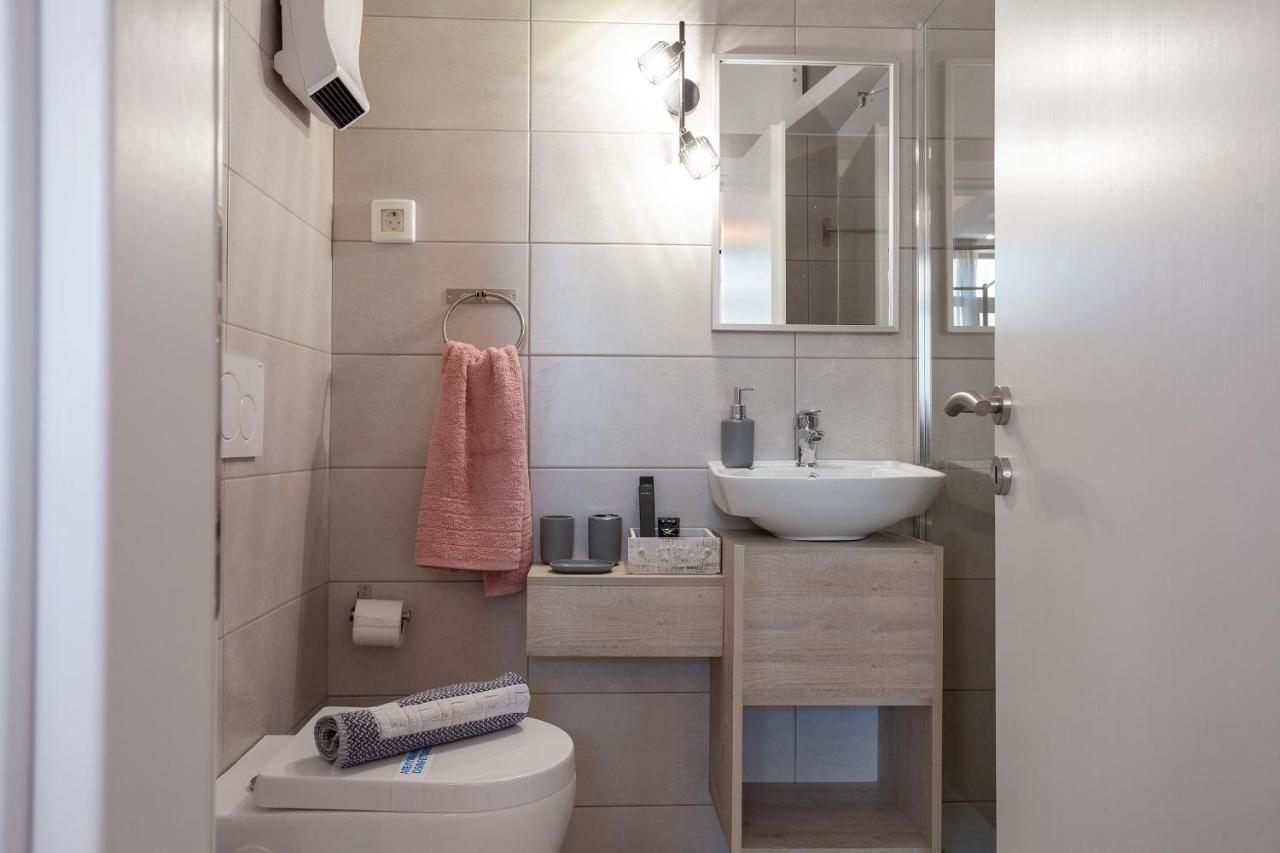 Luxury One Bedroom Aristophanes Apartment Athens Exterior photo